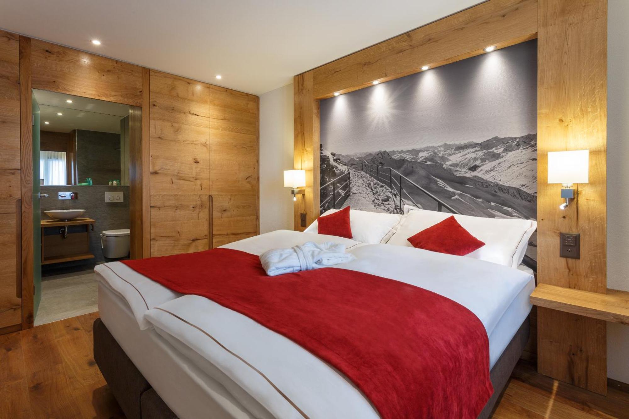 Hotel Crown Андермат Екстериор снимка